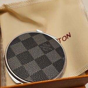 New in BOX FASHION  Black Damier Compact Mirror with Silver Trim